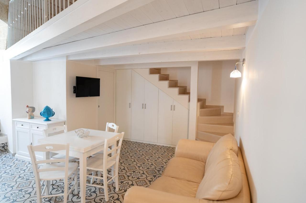Casa Vacanza La Zagara モットラ エクステリア 写真